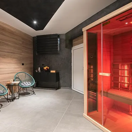 아파트 Exclusive 풀라