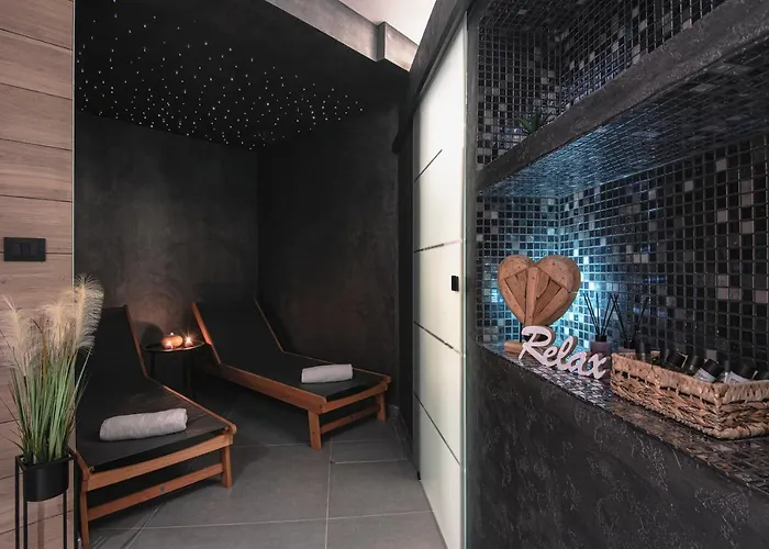 Exclusive شقة بولا