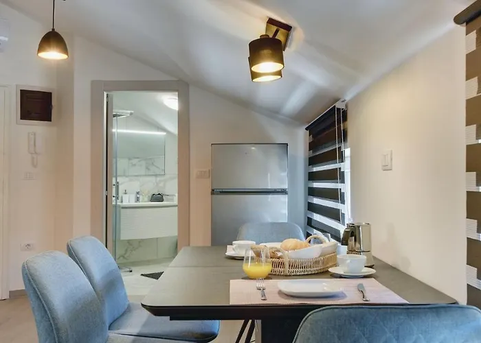 Exclusive Апартаменти *